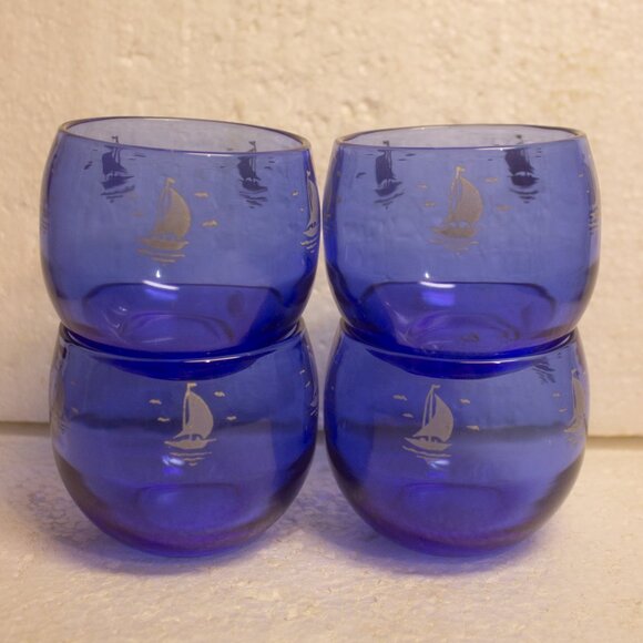 Vintage Hazel Atlas - Cobalt Blue Sailboat Roly Poly (Set of 4) - Picture 2 of 4
